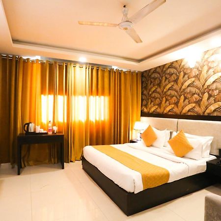 Hotel Aashiyana 뉴델리 외부 사진