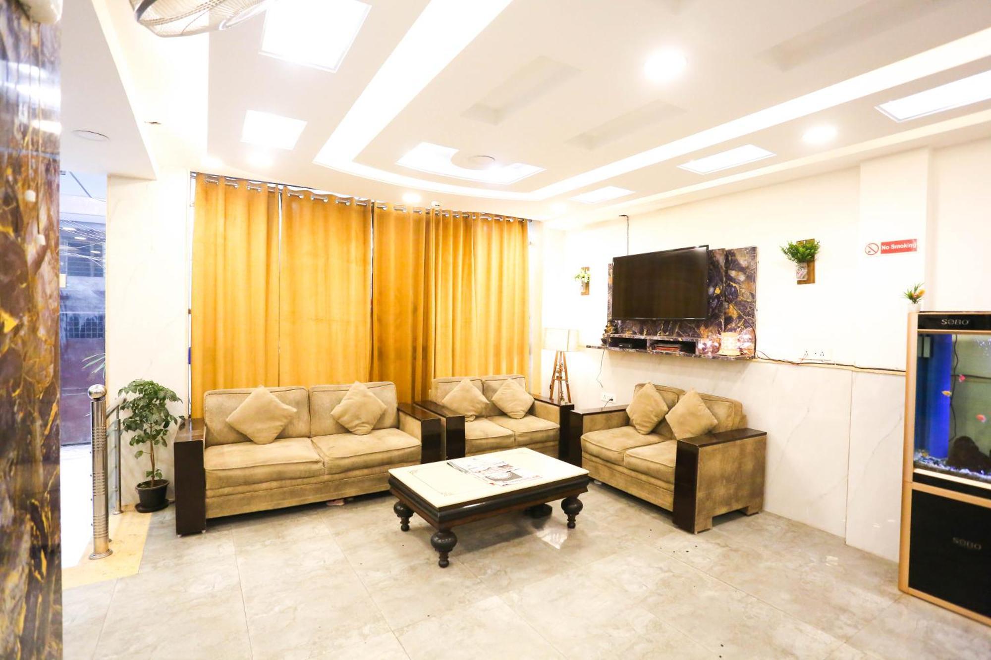Hotel Aashiyana 뉴델리 외부 사진