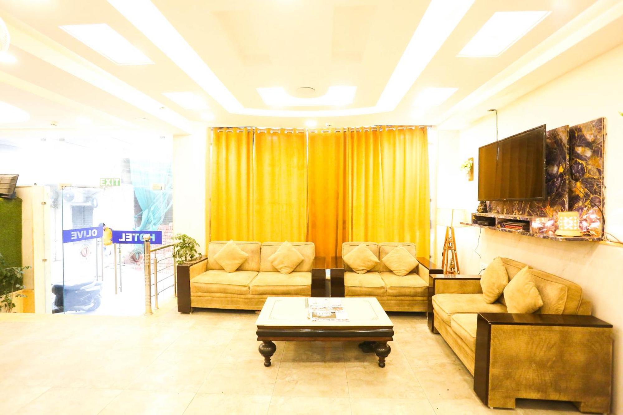 Hotel Aashiyana 뉴델리 외부 사진