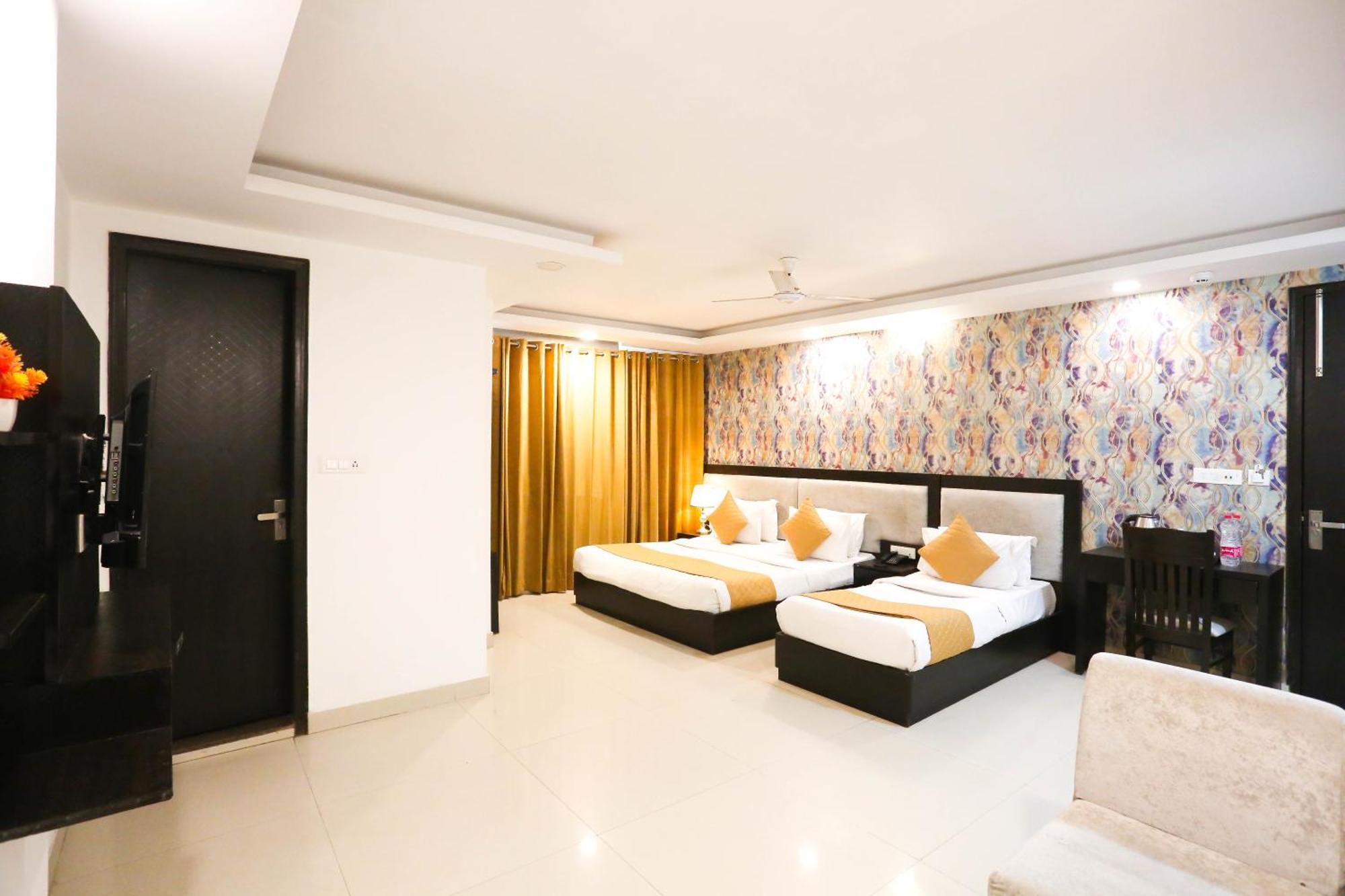 Hotel Aashiyana 뉴델리 외부 사진