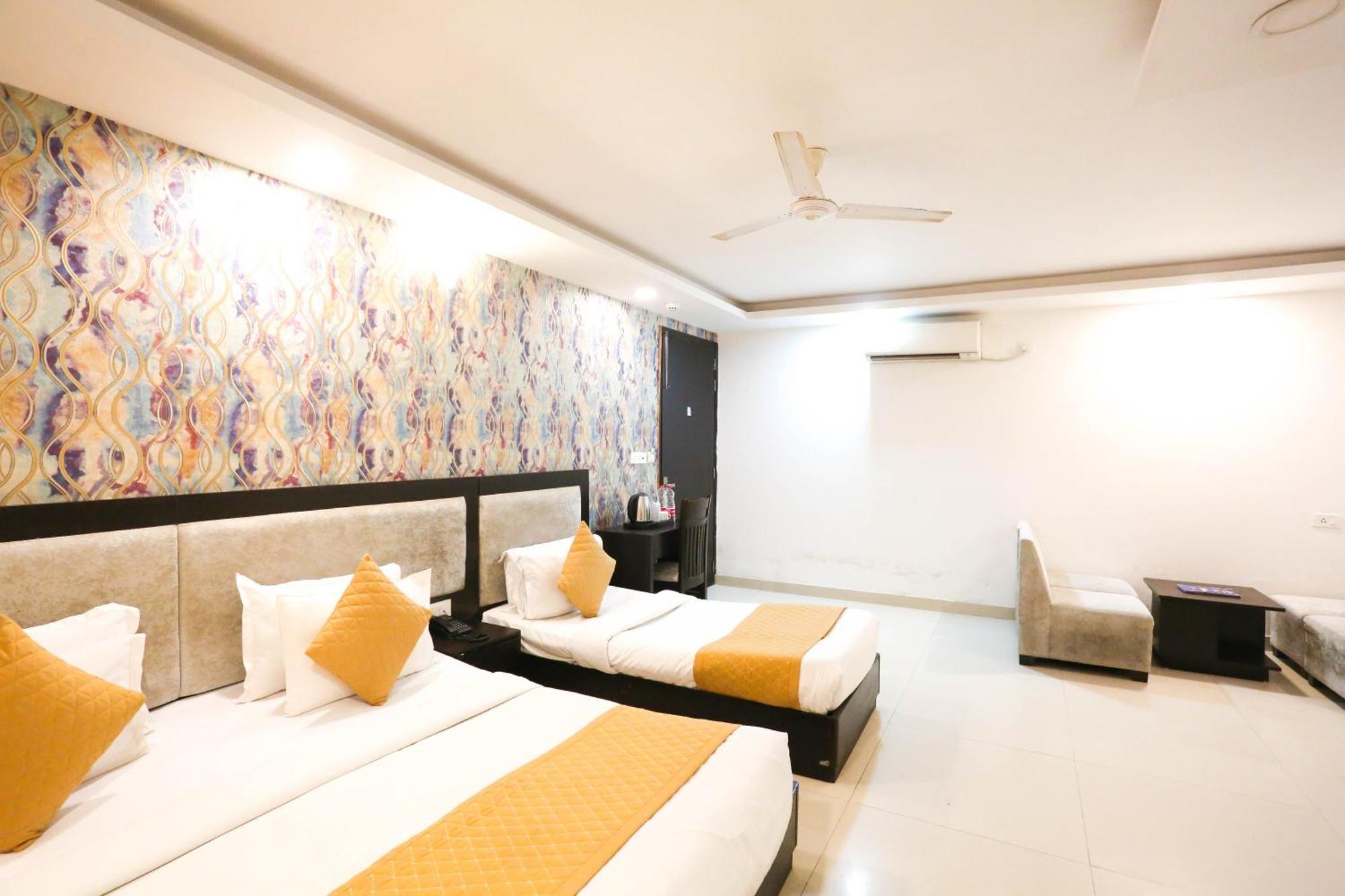 Hotel Aashiyana 뉴델리 외부 사진
