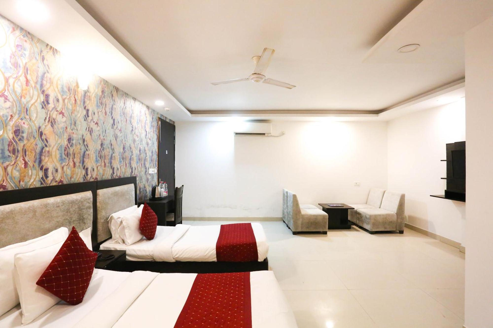 Hotel Aashiyana 뉴델리 외부 사진