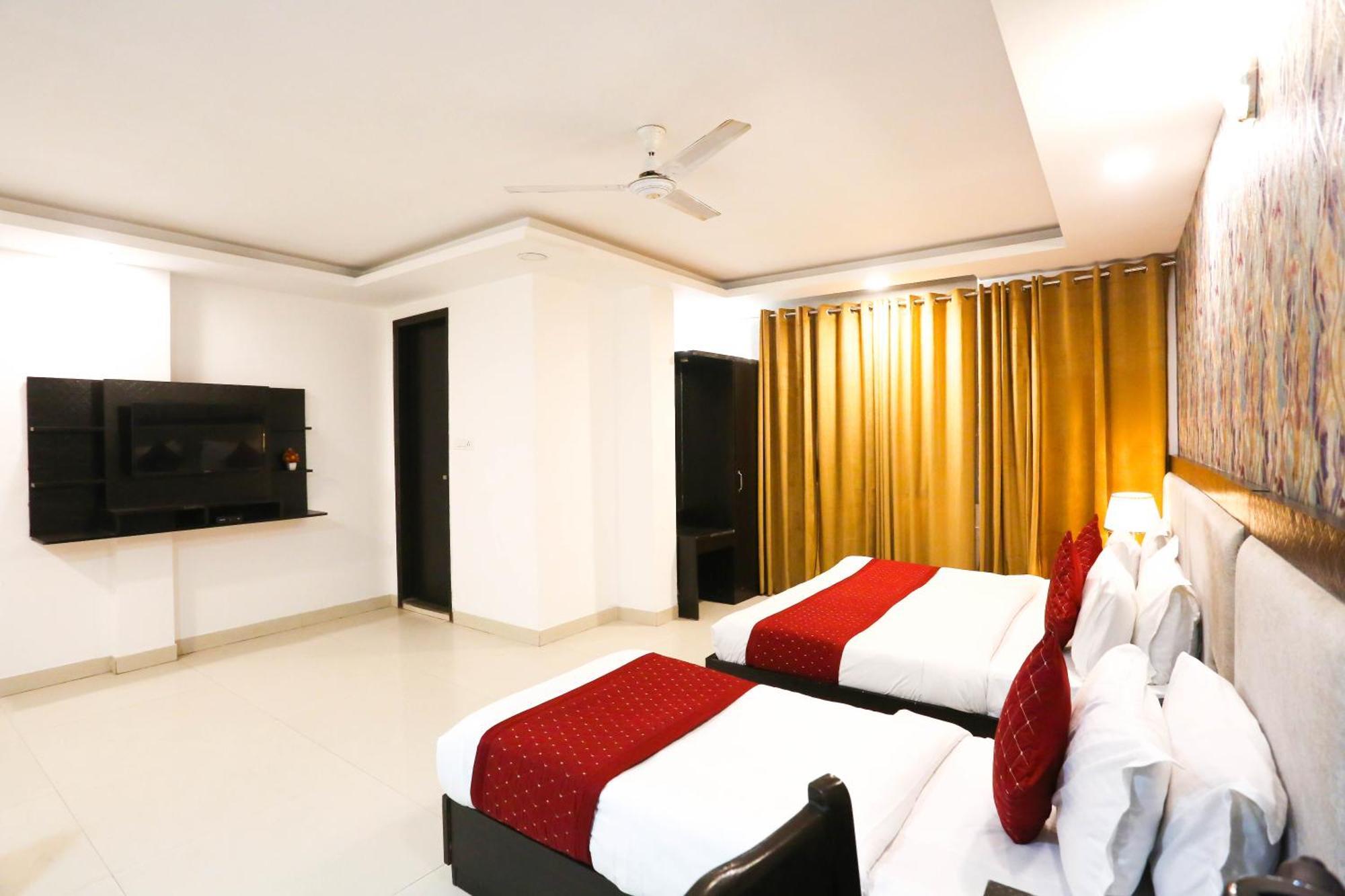 Hotel Aashiyana 뉴델리 외부 사진