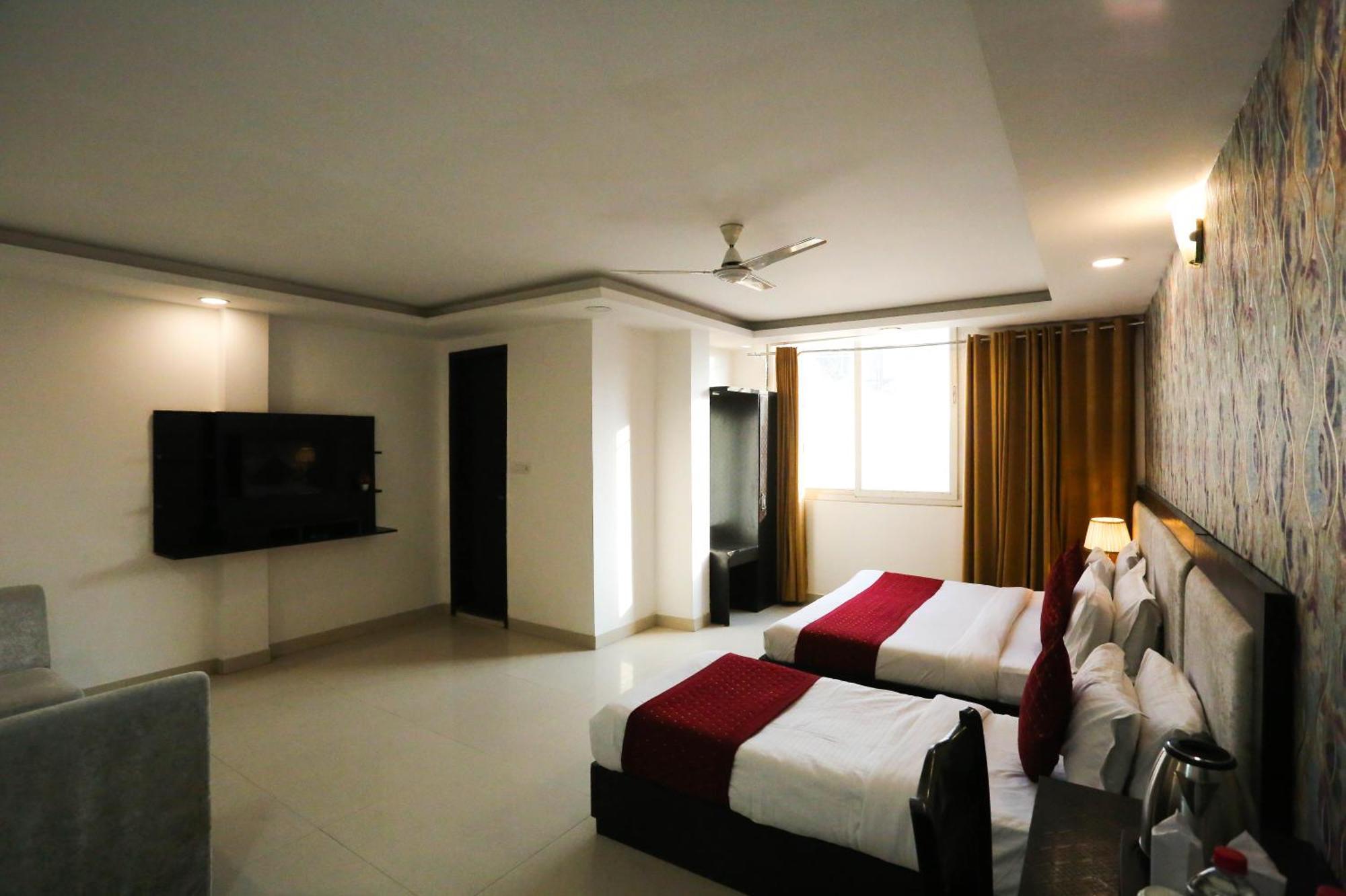 Hotel Aashiyana 뉴델리 외부 사진