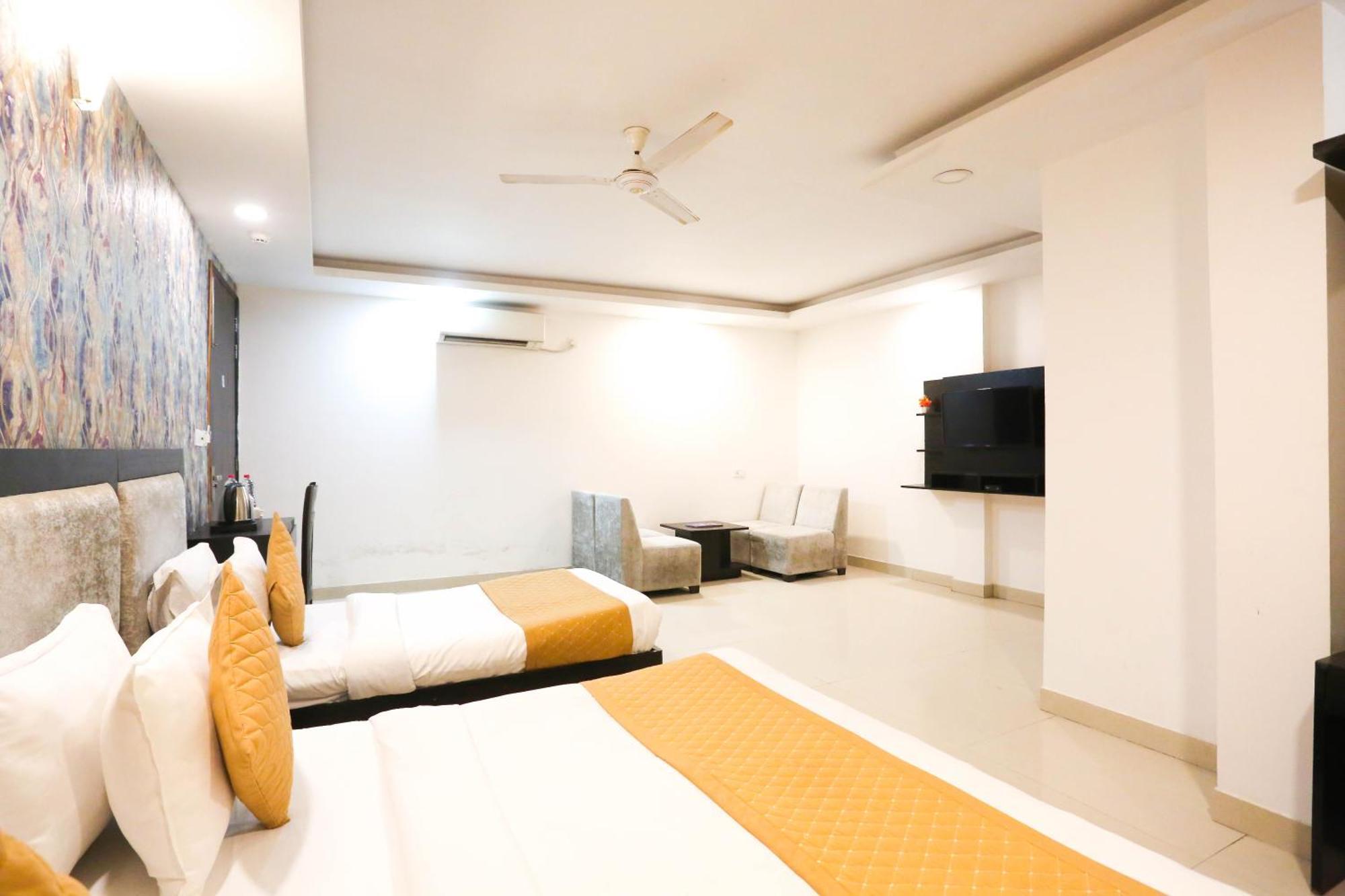 Hotel Aashiyana 뉴델리 외부 사진