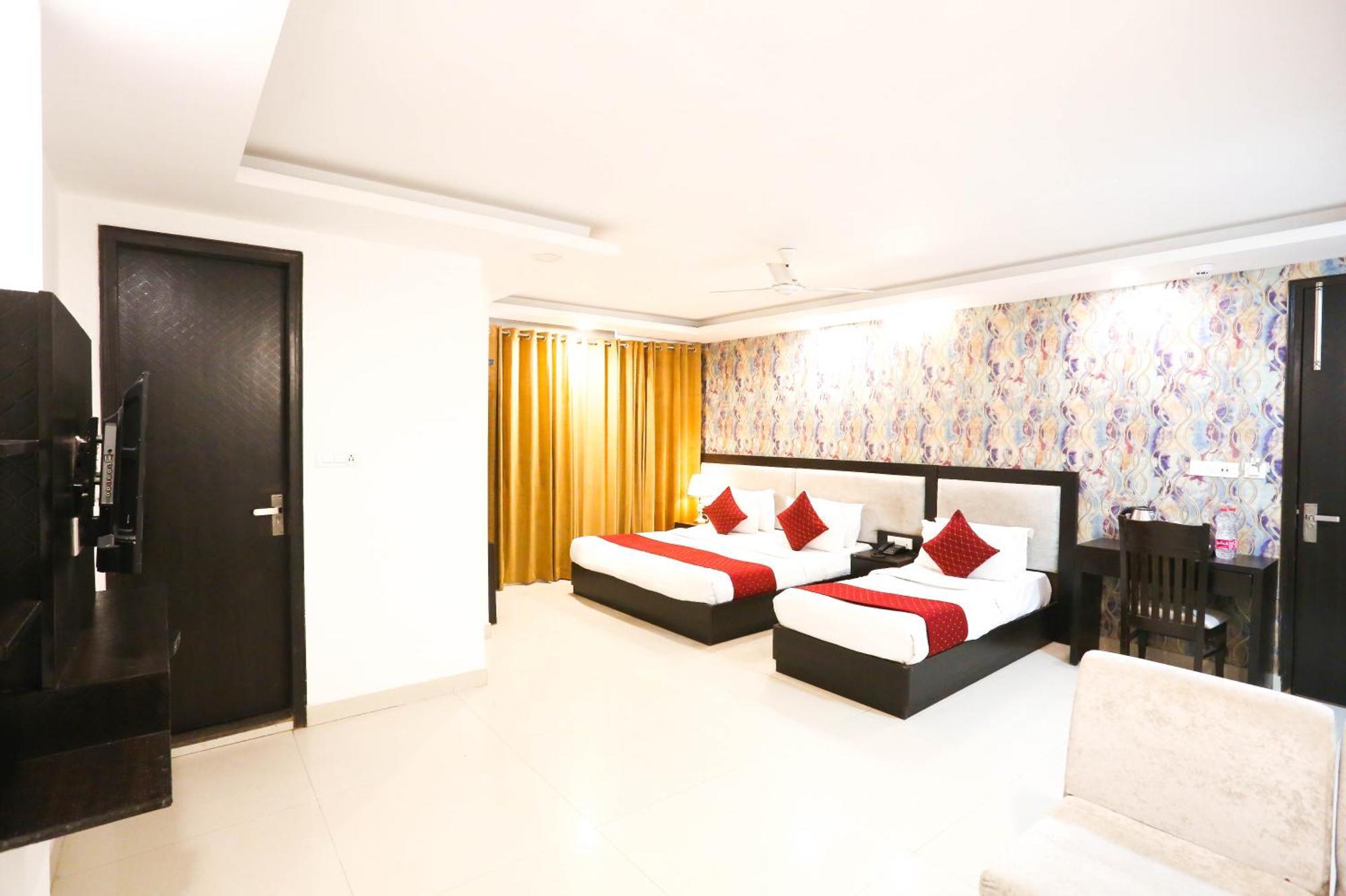 Hotel Aashiyana 뉴델리 외부 사진