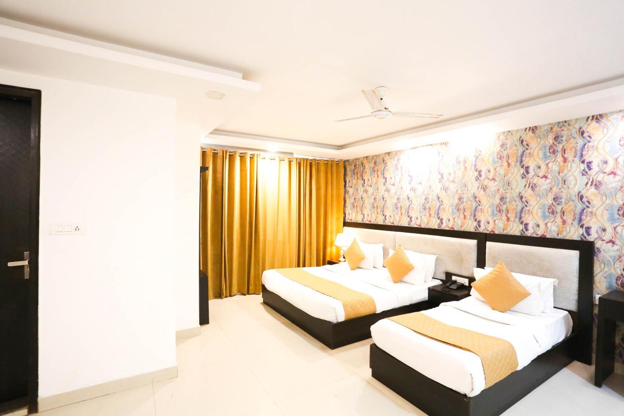 Hotel Aashiyana 뉴델리 외부 사진