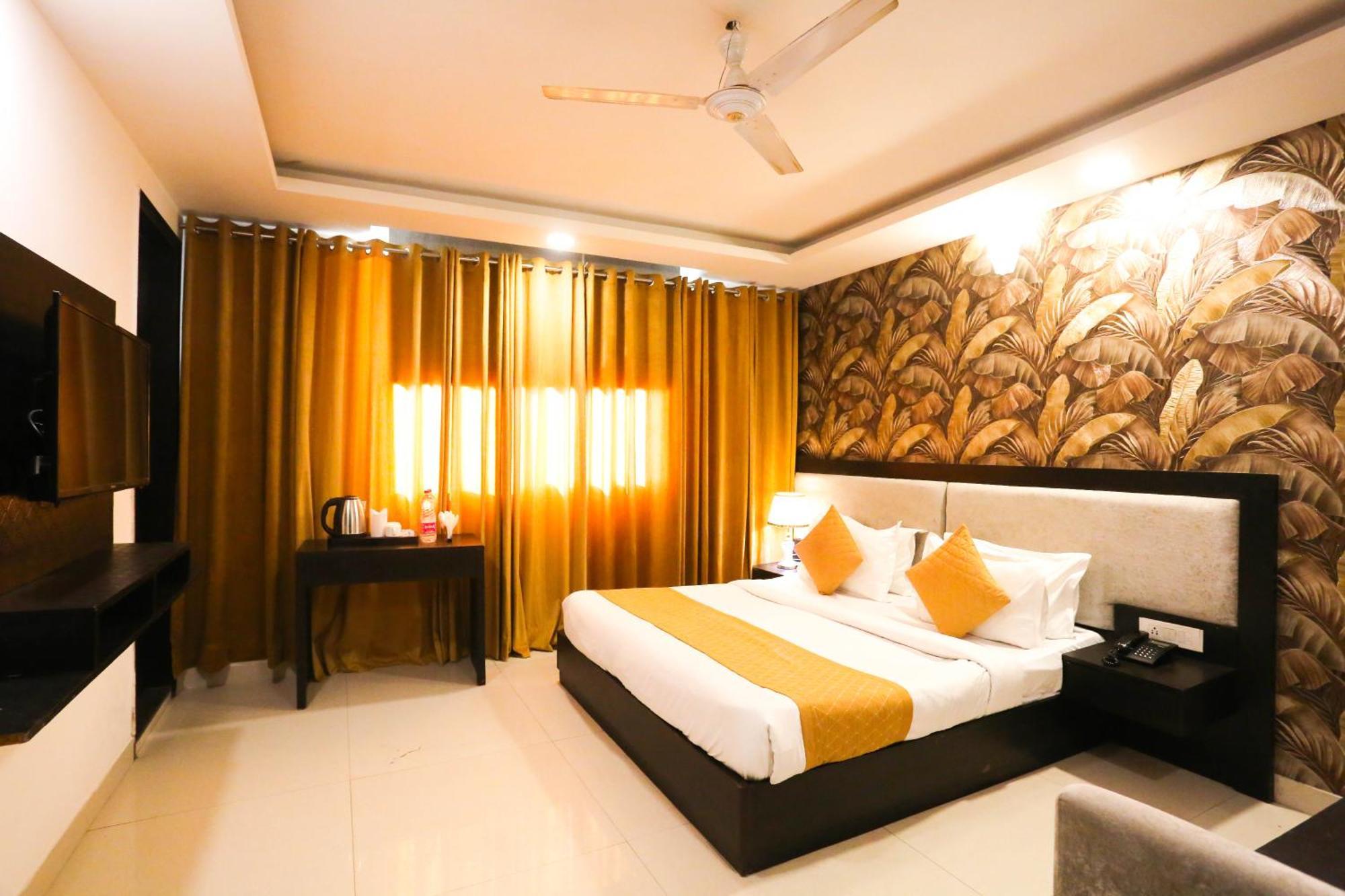 Hotel Aashiyana 뉴델리 외부 사진